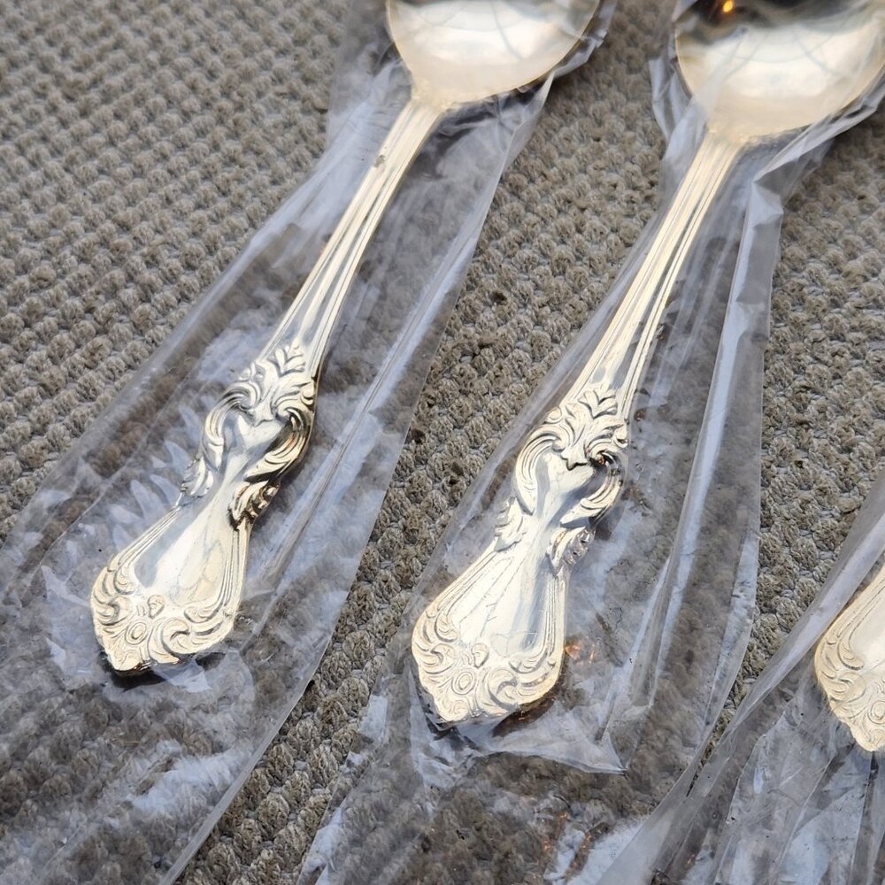 6 Reed & Barton Gold Plated Golden Marlborough Stainless Table Place Soup Spoons - Picture 2 of 4